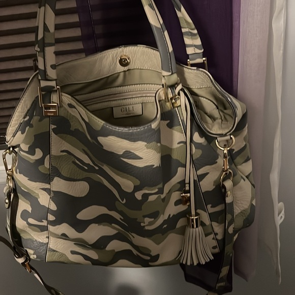 G.I.L.I

Really good condition. - Picture 2 of 4